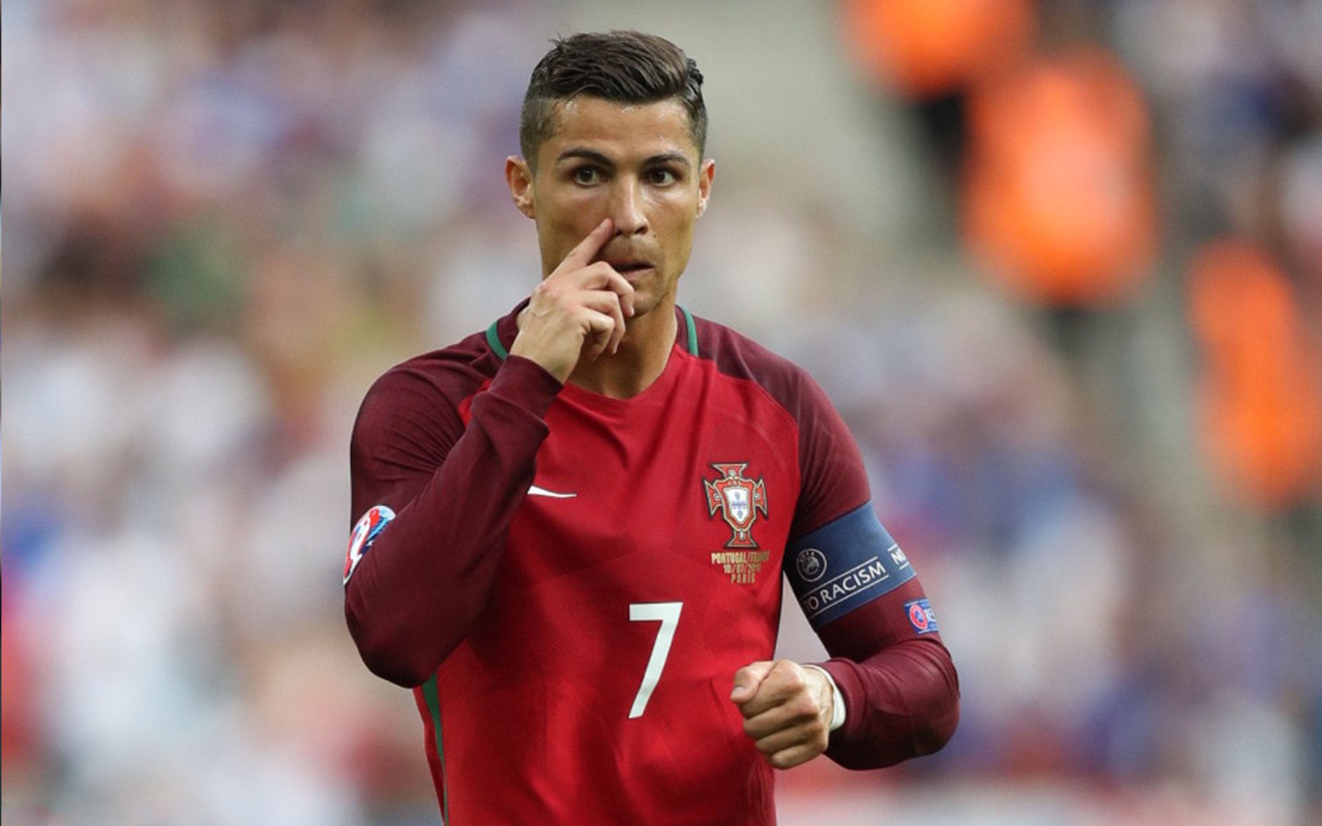 体育竞技场面激烈刺激，球迷心情澎湃，竞技体育的残酷的句子